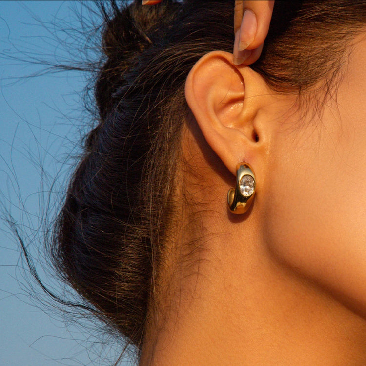 Alexa Hoop Earrings XMTX Collections