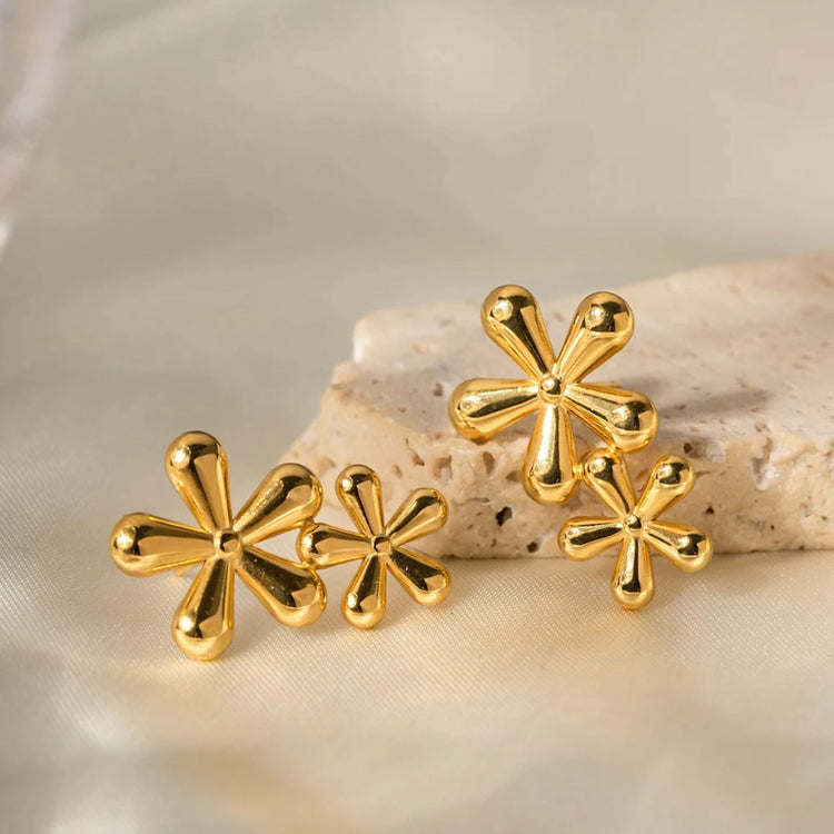 Colette Flower Earrings XMTX Collections