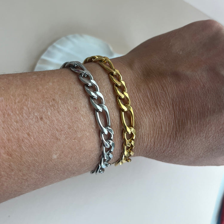 Figaro Chain Bracelet XMTX Collections
