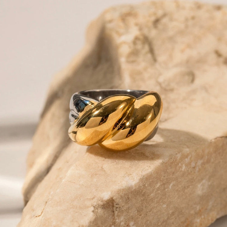 Dual Color Chunky Ring XMTX Collections