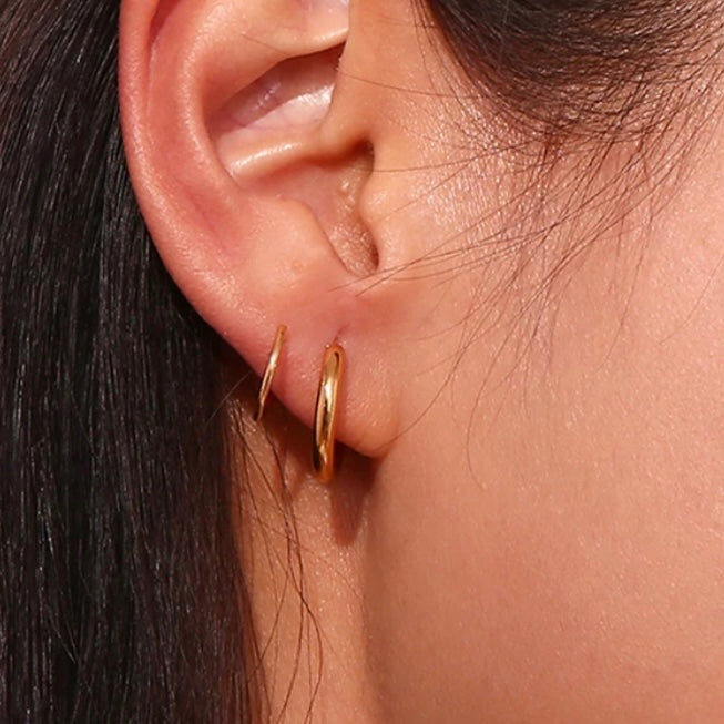 Twisted Hoop Earrings XMTX Collections