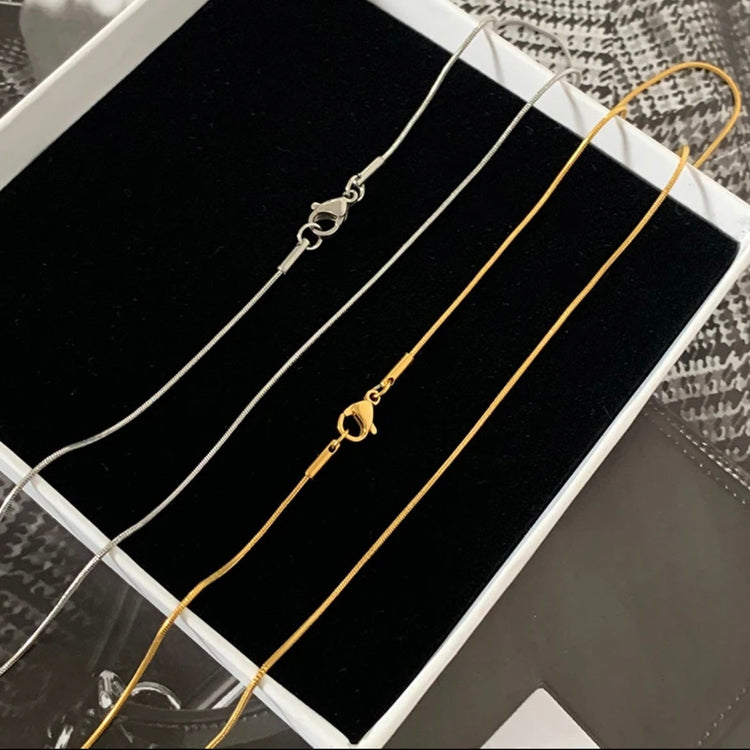 Round Snake Necklace XMTX Collections