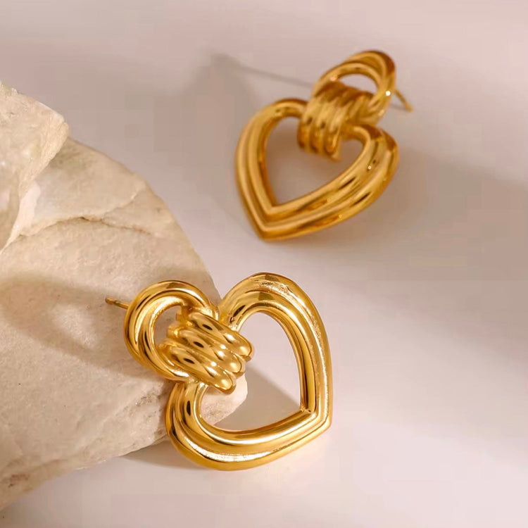 Zoey Heart Earrings XMTX Collections