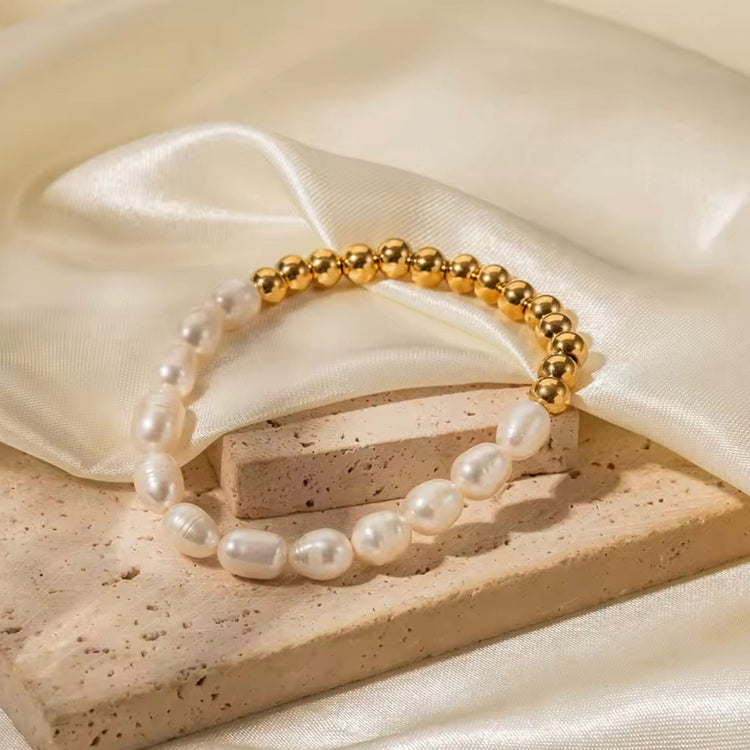 Pearls & Beads Stretch Bracelet XMTX Collections