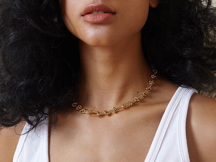 Knots & Twists Chain Necklace XMTX Collections