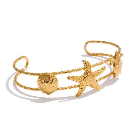 Add some ocean sunset vibes to your summer look with our Beach Bum Bangle Bracelet. Made to last, this must-have accessory will make you the it girl at the beach or pool. Don&