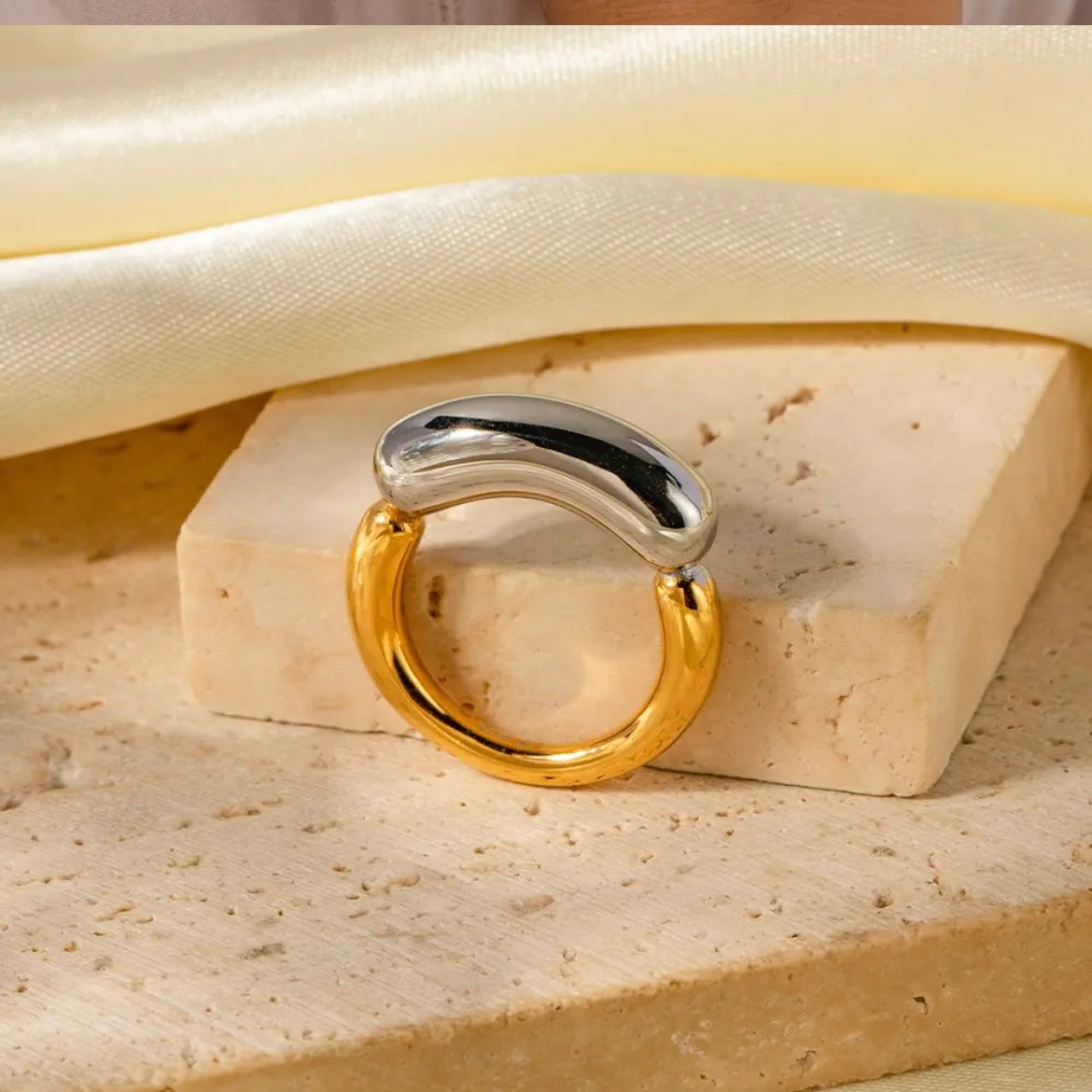 Devi Silver Bar Ring XMTX Collections
