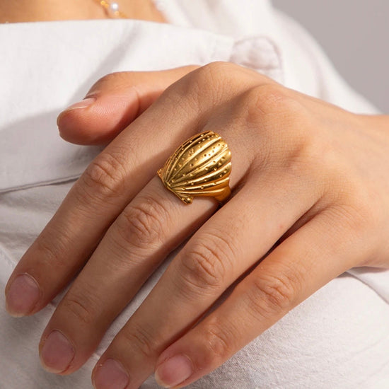 Big Shell Open Ring XMTX Collections