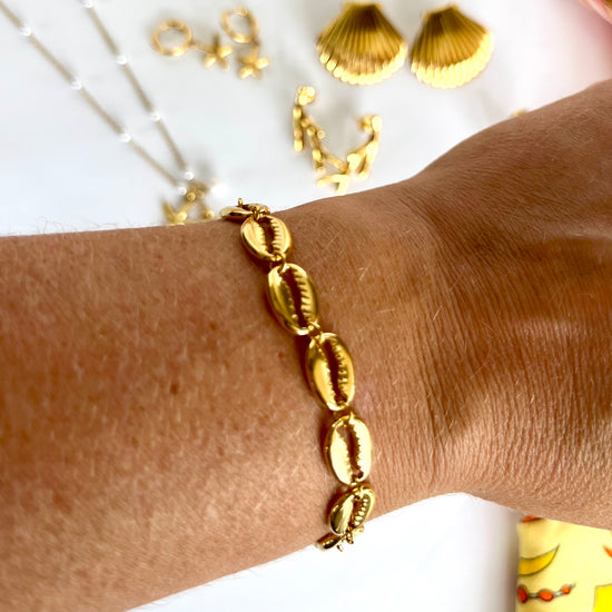 Under the Sea Shell Bracelet XMTX Collections