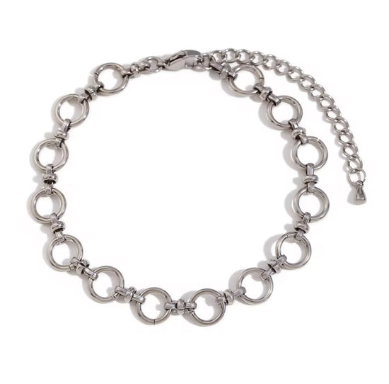This O shaped link anklet bracelet is both pretty and a statement piece. Its water-resistant design ensures durability and longevity, making it a reliable accessory for any occasion.&nbsp;

This piece is made to last, hypoallergenic anti tarnish &amp; water resistant&nbsp;

316L Stainless Steel&nbsp;

8 inches long +2 inches ext
