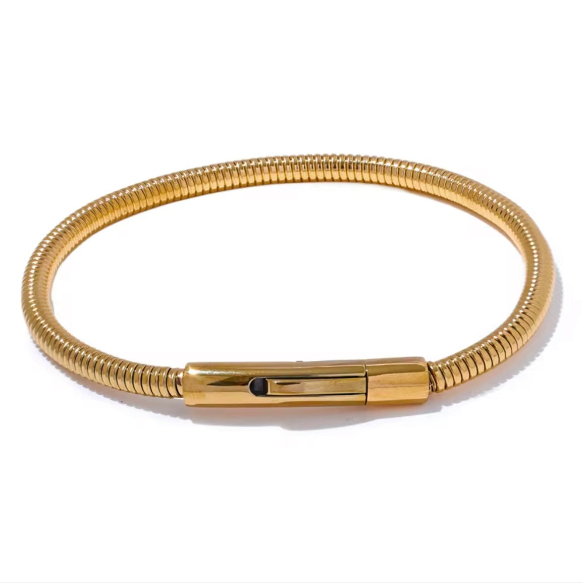 Introducing the Ava Cord Bangle Bracelet - a sleek and modern accessory that effortlessly adds a chic touch to any outfit. Made with a flexible cord design, this bracelet is both stylish and comfortable to wear. Elevate your look with this versatile and sophisticated piece.

 

This piece is made to last, hypoallergenic  & waterproof.

316L Stainless Steel 18K Gold Plated

Max fit 7inches / Link 5mm wide