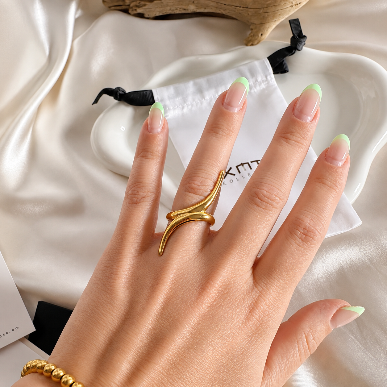 Mavis Open Ring XMTX CollectionsMavis 18K gold open ring worn on hand