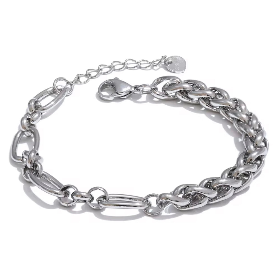 Expertly crafted, this Mixed Links Bracelet boasts a trendy and unique design that is sure to stand out. Plus, it is waterproof, making it perfect for everyday wear. Elevate your style with this statement piece.

 

This piece is made to last, hypoallergenic  & waterproof , adjustable

316L Stainless Steel 18K Gold Plated

 7 inches +1.5" ext